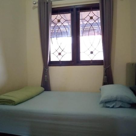 Kadek Jingga House - 3 Bedroom By Bijak Ungasan Zewnętrze zdjęcie