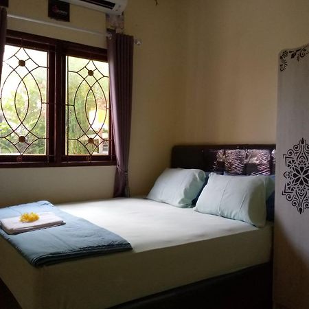 Kadek Jingga House - 3 Bedroom By Bijak Ungasan Zewnętrze zdjęcie